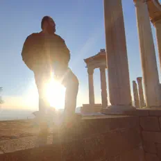 Listen to byroNa, watch music videos, read bio, see tour dates & more!