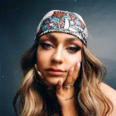 Escucha a Andrea Russett, mira vídeos musicales, lee la biografía, consulta fechas de giras y mucho más.
