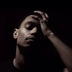 Beanを聴いたり、ミュージックビデオを鑑賞したり、経歴やツアー日程などを確認したりしましょう！