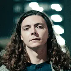 Escucha a Miles Newsom, mira videos musicales, lee su biografía, consulta las fechas de las gira y más.