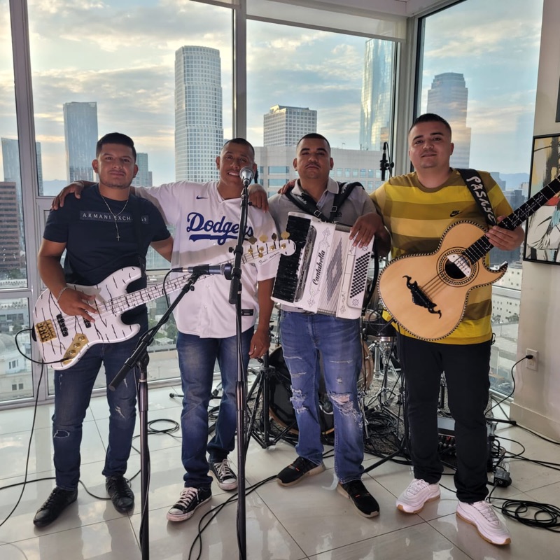 Song - La Changa - Los Farmerz