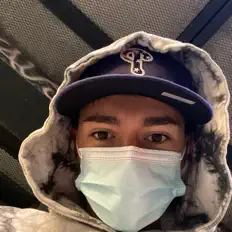收听 Batmanx、观看音乐视频、阅读小传、查看巡演日期等 ！