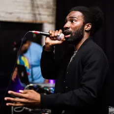 Kaye the Beastを聴いたり、ミュージックビデオを鑑賞したり、経歴やツアー日程などを確認したりしましょう！