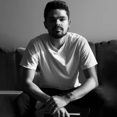 Listen to Rafael Luiz, watch music videos, read bio, see tour dates & more!