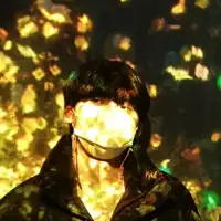 收听 undefined、观看音乐视频、阅读小传、查看巡演日期等 ！