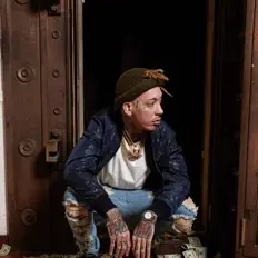 收听 Beezly、观看音乐视频、阅读小传、查看巡演日期等 ！