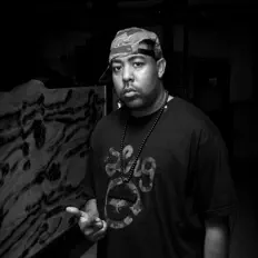 DJ Ike G Daを聴いたり、ミュージックビデオを鑑賞したり、経歴やツアー日程などを確認したりしましょう！