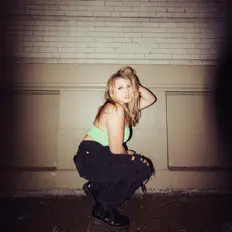 Ακούστε περιεχόμενο από Sophia Annello, παρακολουθήστε μουσικά βίντεο, διαβάστε το βιογραφικό, δείτε ημερομηνίες περιοδείας, και πολλά ακόμη!