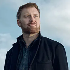 聆聽 Sebastian Kohlhepp、觀看音樂影片、閱讀小傳、查看巡演日期等！
