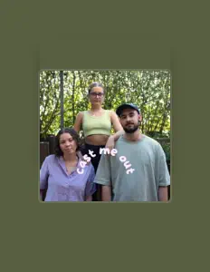 Brennan Salisbury dinle, müzik videolarını izle, biyografisini oku, tur tarihlerini ve daha fazlasını gör!