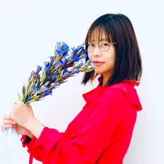 Écoutez chiari kiluyu, regardez des vidéoclips, lisez la biographie, consultez les dates de tournée et plus encore !