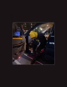 Dengarkan Jayy Lovinn, tonton video musik, baca bio, lihat tanggal tur & lainnya!