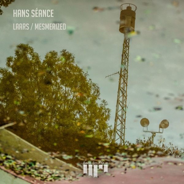 Laars / Mesmerized - Single