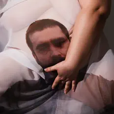 Poslechněte si interpreta Husky, sledujte hudební videa, přečtěte si životopis, podívejte se na data turné a další informace.