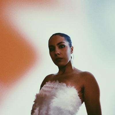 Listen to Robyn Florence, watch music videos, read bio, see tour dates & more!
