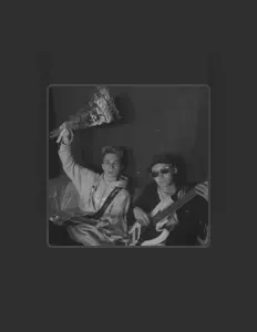 Listen to МИЛЛИАРДЫ, watch music videos, read bio, see tour dates & more!