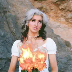 Posłuchaj wykonawcy Ashlyn Mylander, obejrzyj teledyski, przeczytaj biografię, zobacz daty tras koncertowych i nie tylko!