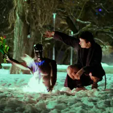 聆聽 Eddie、觀看音樂影片、閱讀小傳、查看巡演日期等！