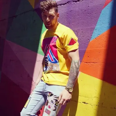 Listen to Dustin Lyon, watch music videos, read bio, see tour dates & more!