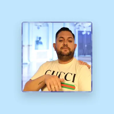 Listen to Puisor De La Medias, watch music videos, read bio, see tour dates & more!