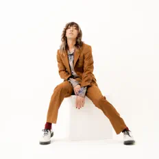 聆聽 ひなつけんた、觀看音樂影片、閱讀小傳、查看巡演日期等！