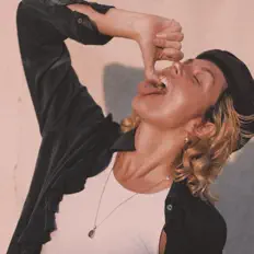 Posłuchaj wykonawcy MIDAS MSL, obejrzyj teledyski, przeczytaj biografię, zobacz daty tras koncertowych i nie tylko!