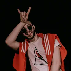 Listen to Levanis, watch music videos, read bio, see tour dates & more!