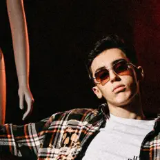 Écoutez MA$LOVE, regardez des vidéoclips, lisez la biographie, consultez les dates de tournée et plus encore !