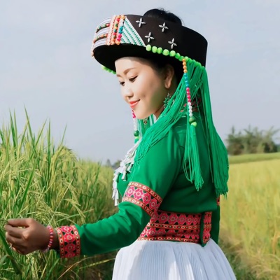 Hmong Songs - Txhob Nug Moo Lawm