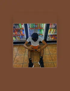 Dengarkan Cashier Quan, tonton video musik, baca bio, lihat tanggal tur & lainnya!