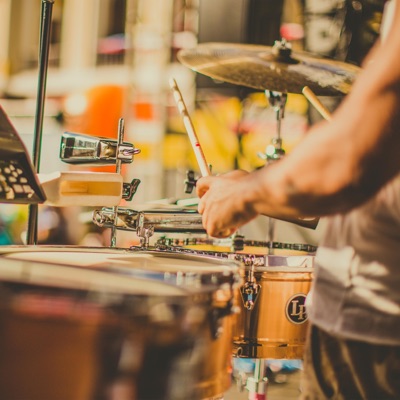 EasyBeatSwiss - Happy Hour