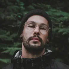 Ouça BKLV, assista a videoclipes, leia a biografia, veja as datas das turnês e mais!