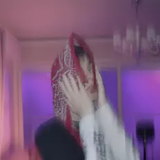 Dengarkan Tysie Mola, tonton video musik, baca bio, lihat tanggal tur & lainnya!