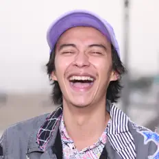 聆聽 Happy Mynor、觀看音樂影片、閱讀小傳、查看巡演日期等！