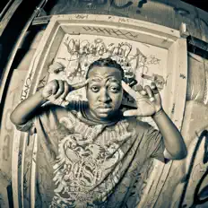 Hör dir Elementz Emcee an, schau dir Musikvideos an, lies die Biografie, finde Tourdaten und mehr!