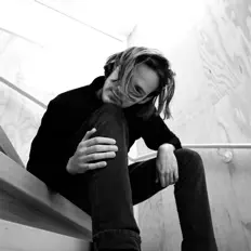 Listen to Lo Bailly, watch music videos, read bio, see tour dates & more!