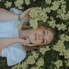 收听 Zoey Slaughter、观看音乐视频、阅读小传、查看巡演日期等 ！