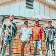 Cornerstore Cosmonautを聴いたり、ミュージックビデオを鑑賞したり、経歴やツアー日程などを確認したりしましょう！