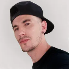 Ouve Tattoo Beatz, vê vídeos de música, lê a biografia, vê as datas da digressão e muito mais!