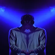 Dengarkan Fēbus, tonton video musik, baca bio, lihat tanggal tur & lainnya!