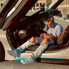 Ascolta Nippy-E, guarda video musicali, leggi la biografia, vedi le date del tour & altro!