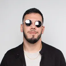 Listen to Aitor González, watch music videos, read bio, see tour dates & more!