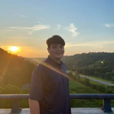 John Livingston을(를) 듣고, 뮤직 비디오를 보고, 약력을 읽고, 투어 일정 등을 확인하세요!