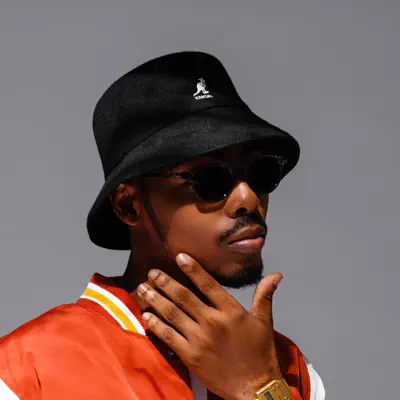 Listen to Oxmoz Kiniwey, watch music videos, read bio, see tour dates & more!
