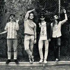 Hör dir Maffa Rico an, schau dir Musikvideos an, lies die Biografie, finde Tourdaten und mehr!