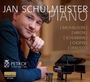 Piano: Bach - Busoni / Haydn / Schumann / Chopin / Debussy