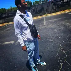 Dengarkan Legion, tonton video musik, baca bio, lihat tanggal tur & lainnya!