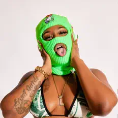 Dengarkan Lucci Vee, tonton video musik, baca bio, lihat tanggal tur & lainnya!