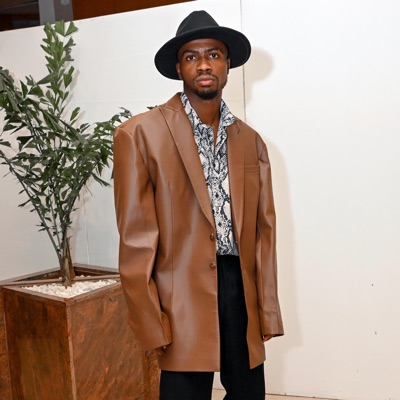 Am Unavailable - Single