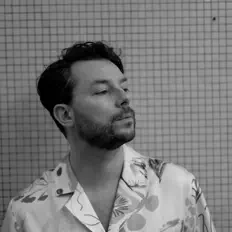 Listen to David Harks, watch music videos, read bio, see tour dates & more!